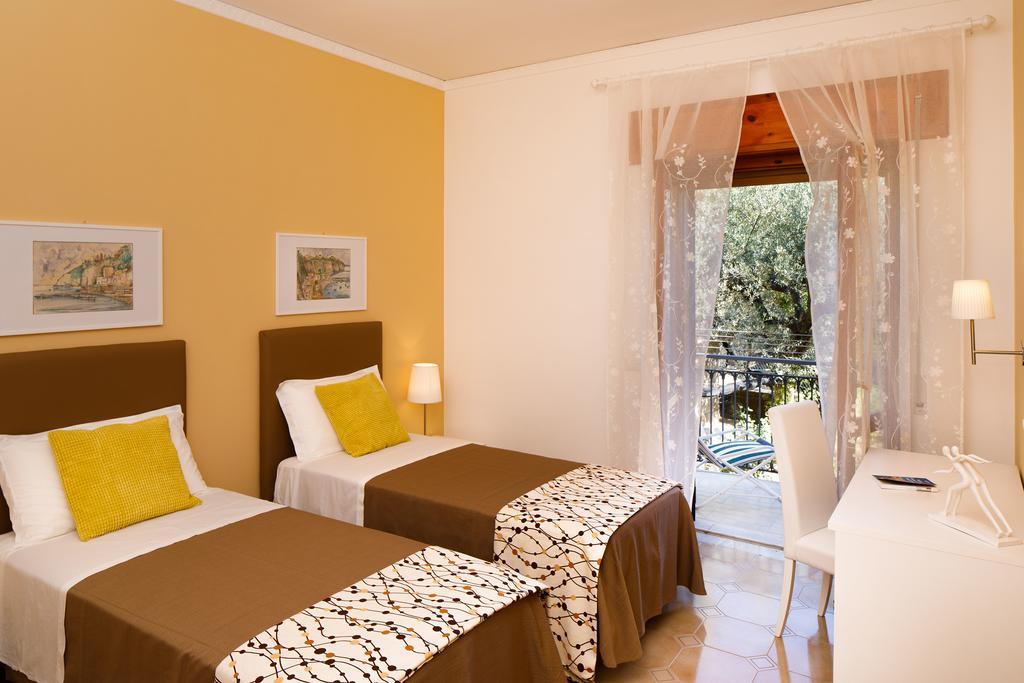 Appartement Il Nido Del Gabbiano à Massa Lubrense Extérieur photo