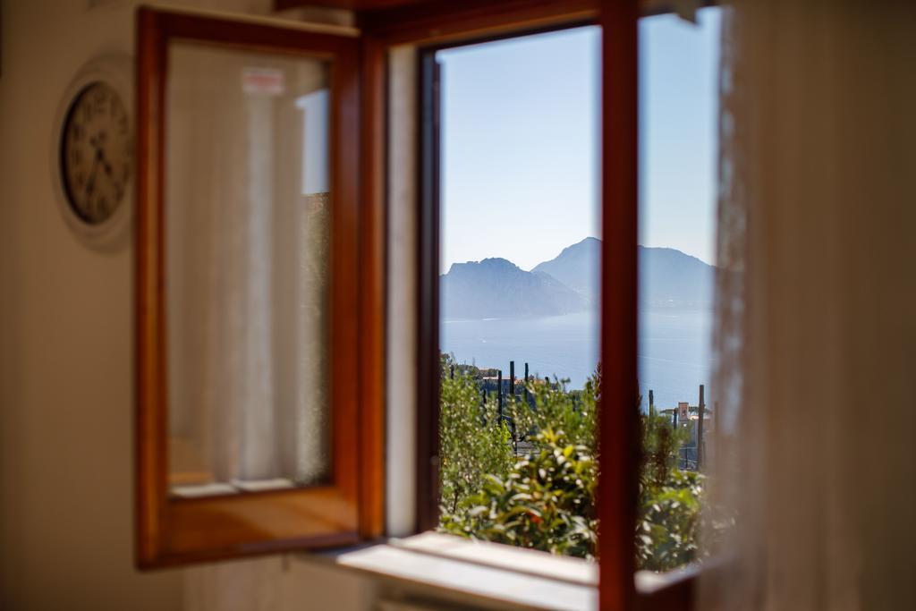 Appartement Il Nido Del Gabbiano à Massa Lubrense Extérieur photo